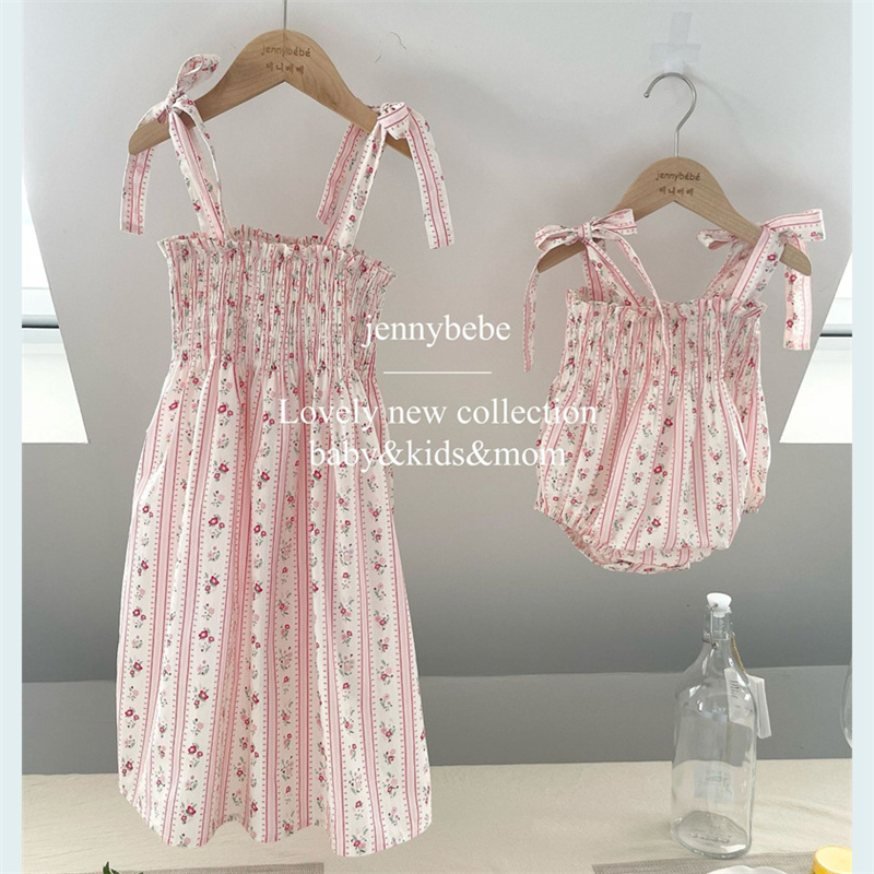Sweet Little Girls Strap Rompe - огляд і ціна Summer Clothing Europe