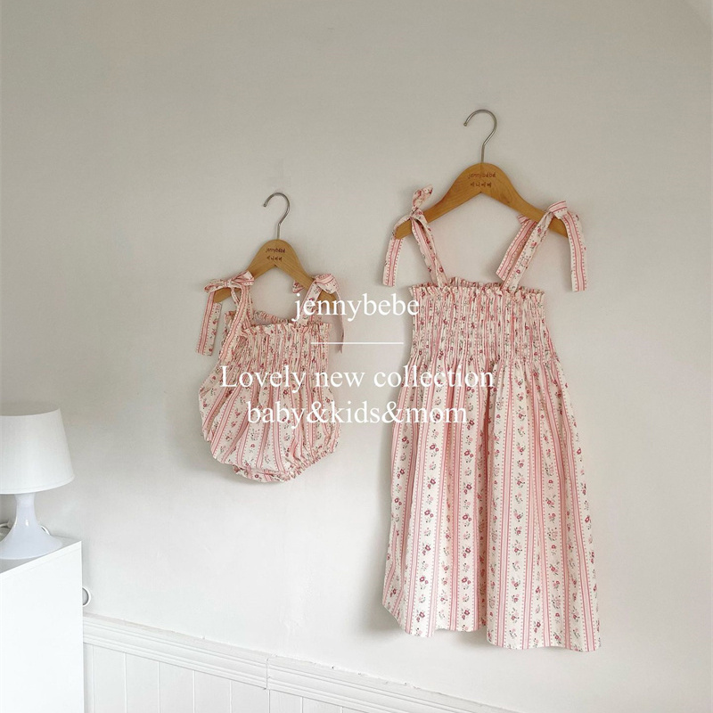 Sweet Little Girls Strap Rompe - огляд і ціна Summer Clothing Europe